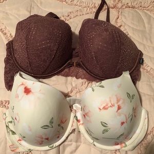 2 PINK Victoria’s Secret bras size 36D
